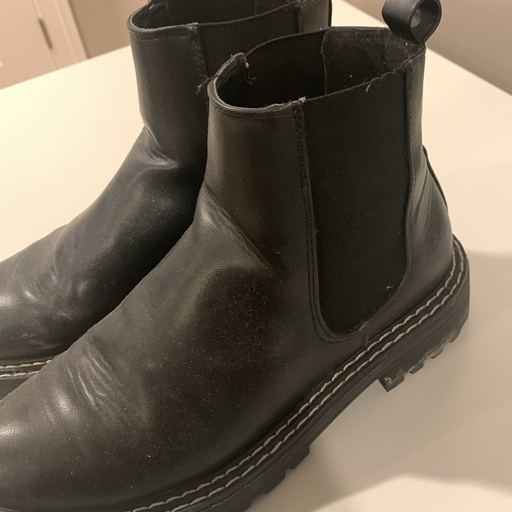 Boots - Picture 3 of 5